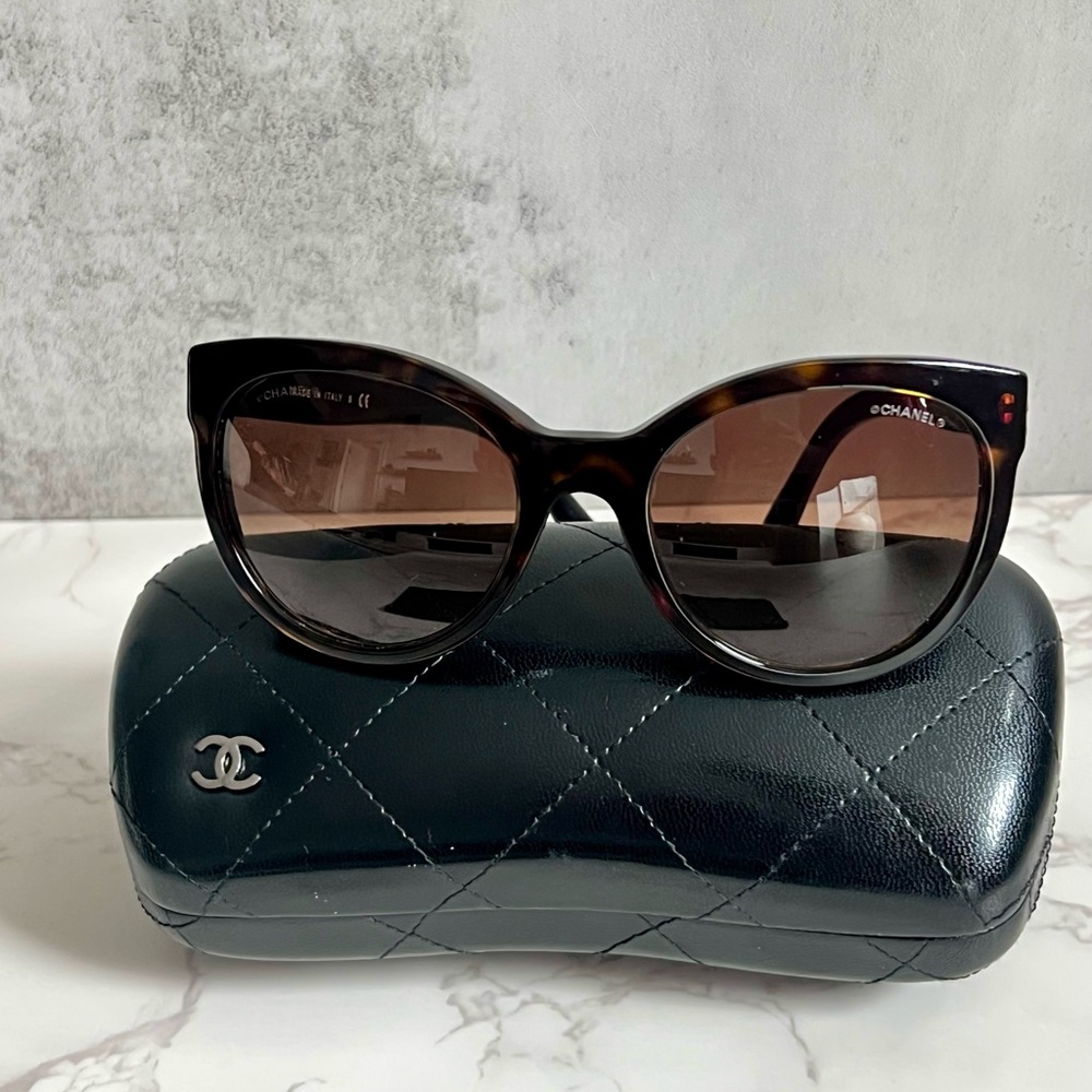 CHANEL Tortoise Shell Sunglasses